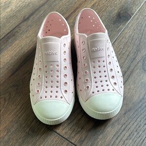 Native Kids Shoes in Pink and White size J2